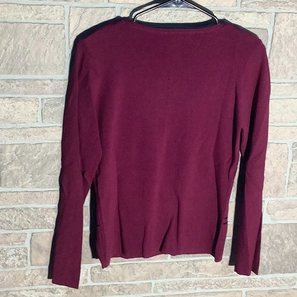 Carducci NEW - Sz S - nylon rayon blend sweater - great line design in front - Picture 5 of 5